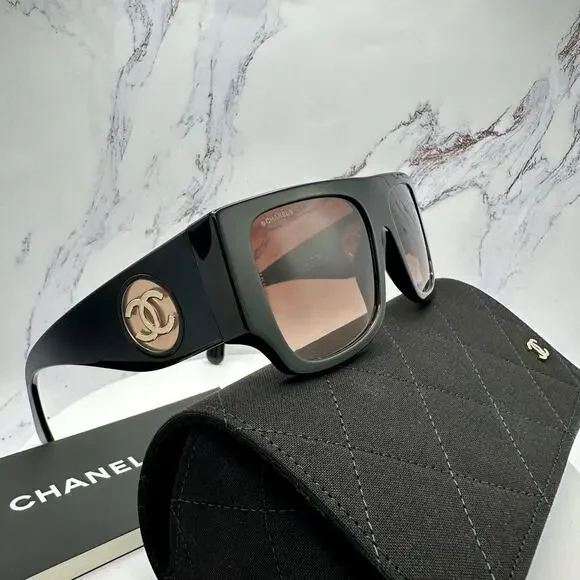 CHANEL Sunglasses Black Square Shield Gold CC Gradient Brown Lens